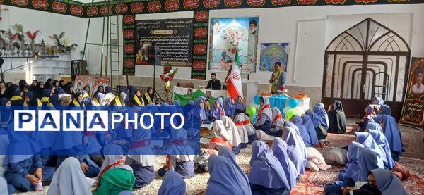 برگزاری محفل انس با قرآن کریم با حضور دانش آموزان دختر شهرستان رشتخوار