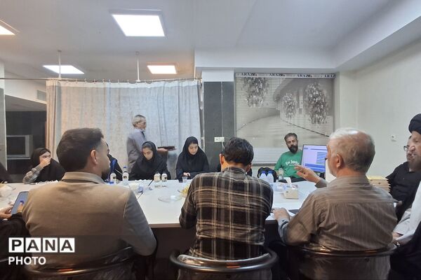 روایتِ رسانه در خانه سفیران بهشت