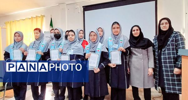 افتتاحیه سفیران سلامت دبیرستان نمونه دولتی وکیلی ۱۰ 