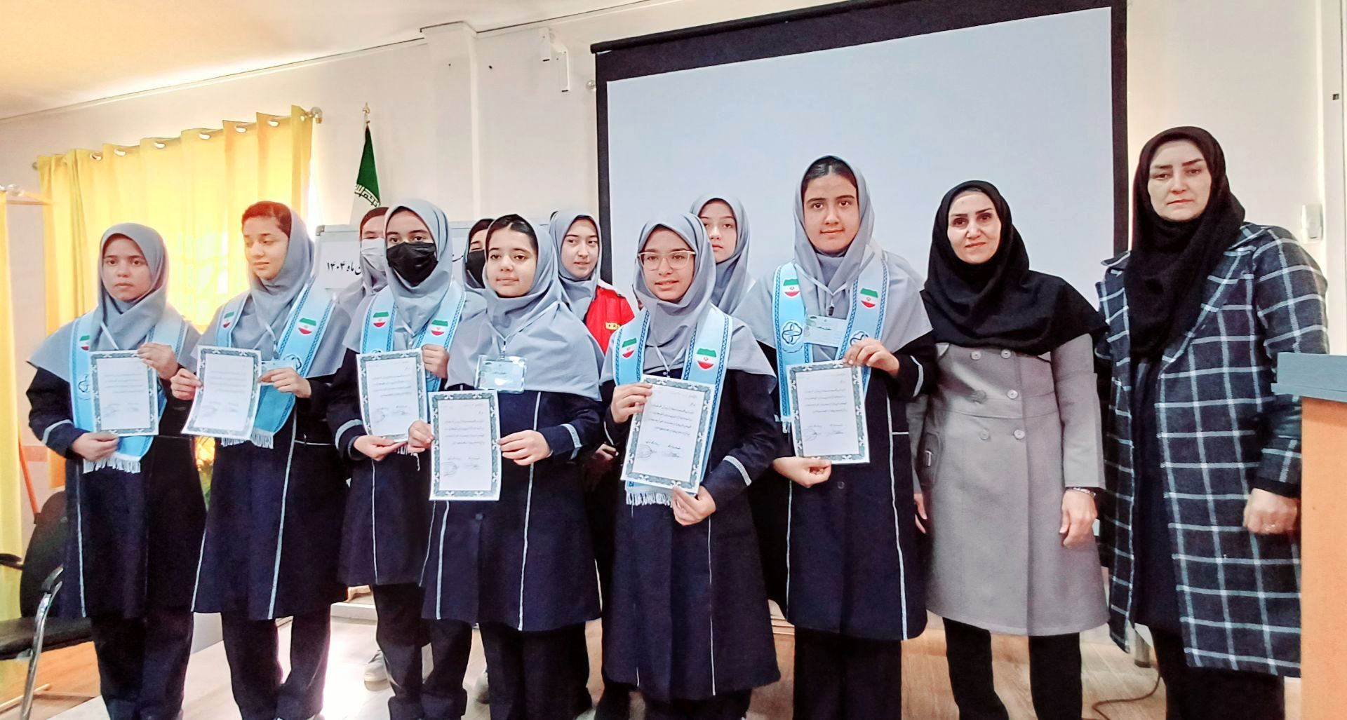 افتتاحیه سفیران سلامت دبیرستان نمونه دولتی وکیلی ۱۰ 