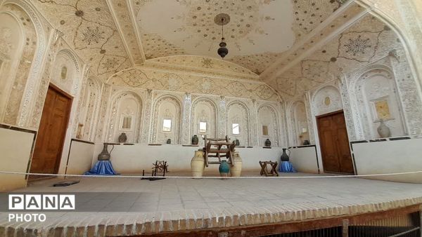 بازدید آموزشی دانش‌آموزان دبیرستان امام خمینی (ره) از موزه آب و طرح داناب