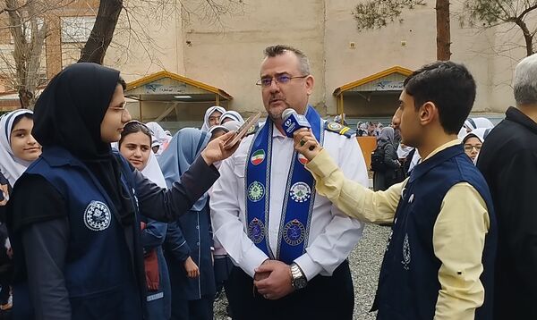 جشن «یاوران انقلاب» شهر تهران با محوریت همدلی، نشاط و نقش‌آفرینی دانش‌آموزان