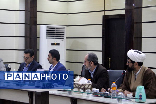 جلسه ستاد بزرگداشت مقام معلم استان بوشهر