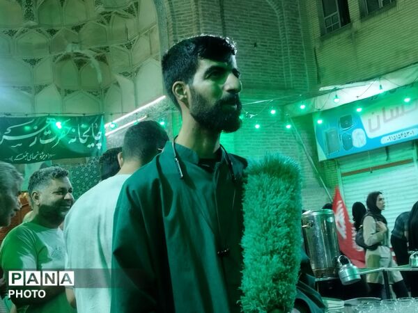 جایی که بوی چای با عطر محبت مخلوط شده است