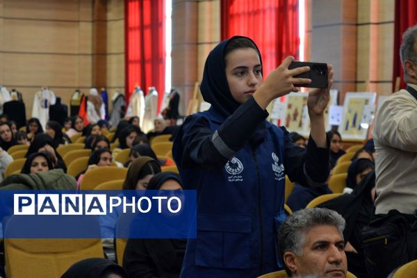 دومین جشنواره پوشش ایرانی اسلامی نوردُخت دربهارستان‌دو