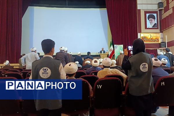 نشست هم‌اندیشی مبلغان «طرح امین» فارس