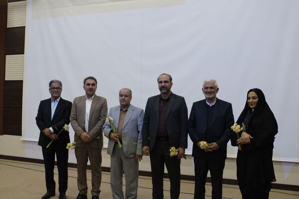آیین نکوداشت معلمان پیشکسوت در گچساران