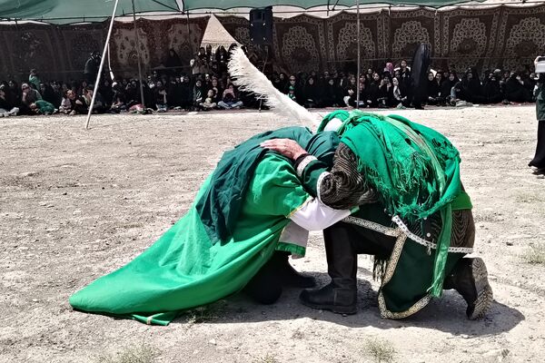مراسم تعزیه خوانی در روز اربعین حسینی در شهر بار