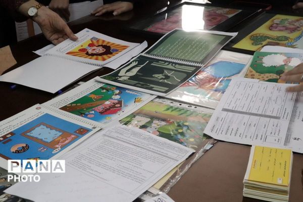 داوری مرحله منطقه‌ای چهل‌وچهارمین جشنواره فرهنگی هنری فردا در اسلامشهر 