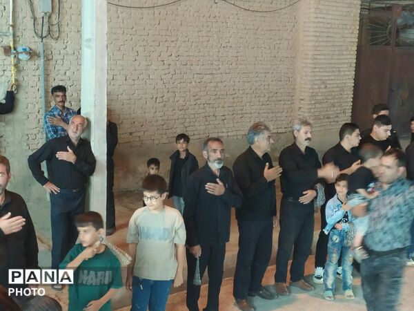 عزاداری مردان با غیرت وزنان شیردل این سرزمین در روستای بابان دردسته