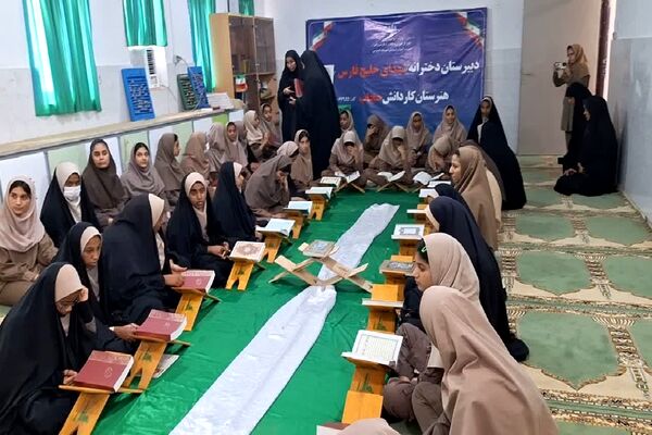 محفل نورانی انس با قرآن‌کریم با حضور قاریان برجسته استانی