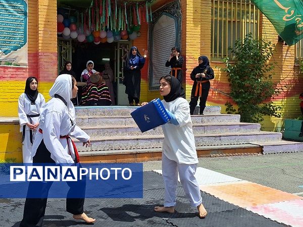 برگزاری المپیاد ورزشی درون مدرسه‌ای در دبیرستان سیزده آبان ناحیه یک کرج