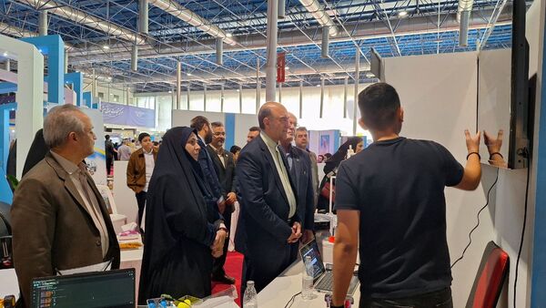 غرفه رباتیک و هوش مصنوعی ناحیه ۶ 