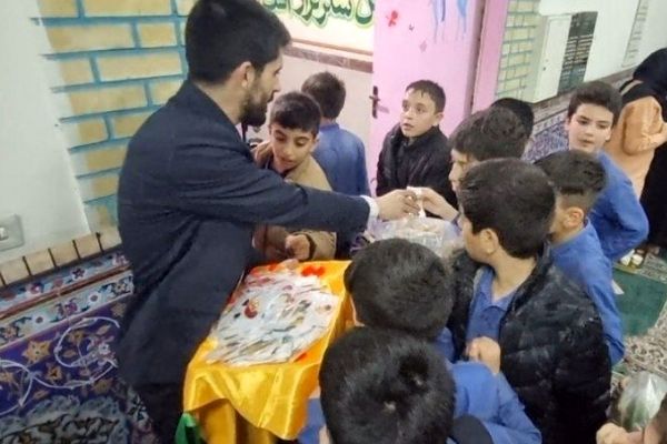 برگزاری افطاری دبستان شهید فهمیده ری یک