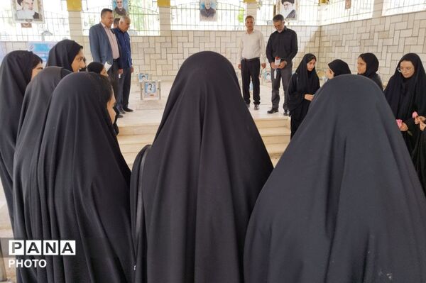 تجدید میثاق سفیران سلامت زاهدشهر با آرمان‌های شهدا