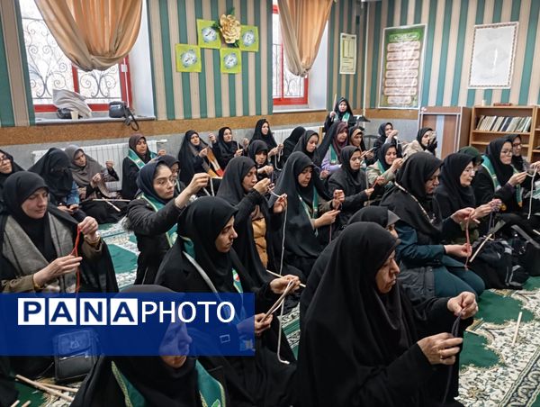 آموزش ضمن خدمت مربیان پیشتازان مدارس در دبستان آرمینه مصلی نژاد 