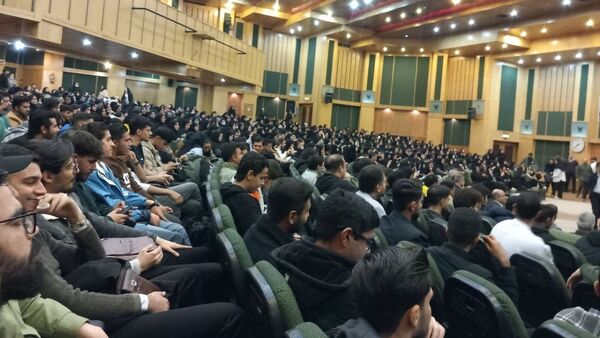 جشن روز دانشجو در دانشگاه آزاد واحد کرج 