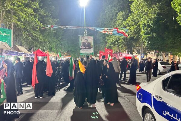 حضور پرشور مسئولین متعهد در غرفه‌ فرهنگیان