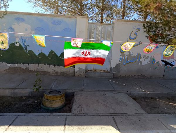 شور و هیجان هفته فرهنگ و هنر در دبستان خدیجه کبری ابرکوه