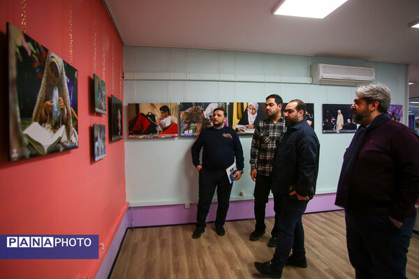 بازدید معاون رسانه مرکز ارتباطات و امور بین‌الملل شهرداری تهران از نمایشگاه نوراوی اعتکاف