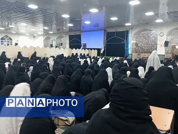 نماز جماعت همزمان با شب لیلة الرغائب در شهرستان کاشمر 