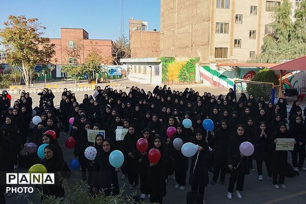 از نیمکت های مدرسه تا سفره های مهربانی،شاهد مرضیه میزبان جشن عاطفه ها