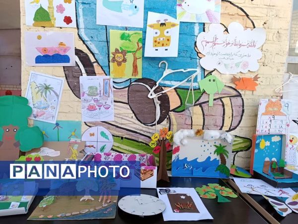 نمایشگاه  دست‌های کوچک، اندیشه‌های بزرگ در میبد