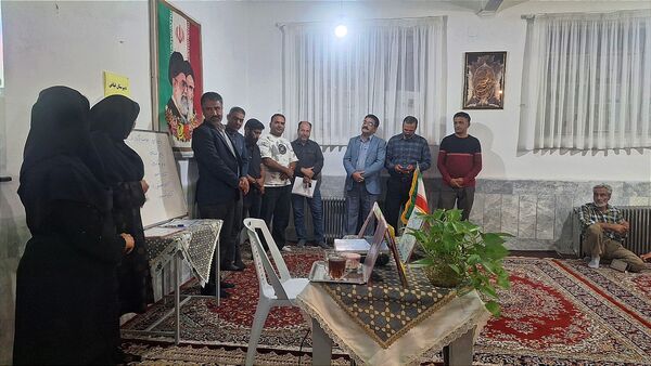اولین جلسه انجمن اولیا در دبیرستان فیاض 