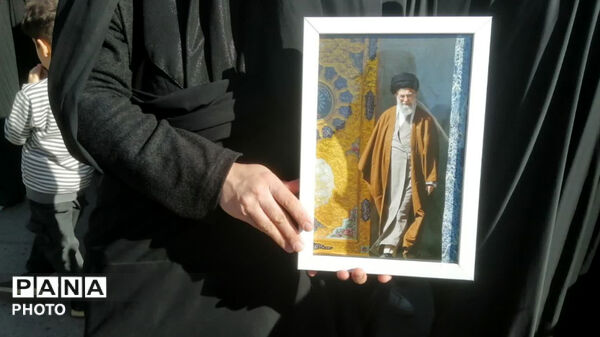بیعت باشکوه مردم شهید پرور شهرستان کوهدشت با رهبر انقلاب