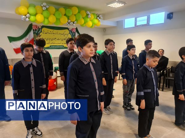 مشارکت همدلانه دانش‌آموزان مدارس پردیس در جشن نیکوکاری 