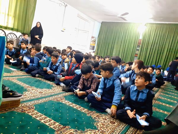 جشن نیکوکاری در مدرسه شهید هلالی خلیل آباد