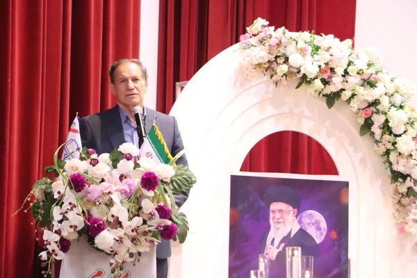 آیین سپاس معلم و تجلیل از معلمان نمونه ناحیه ۳ کرمانشاه