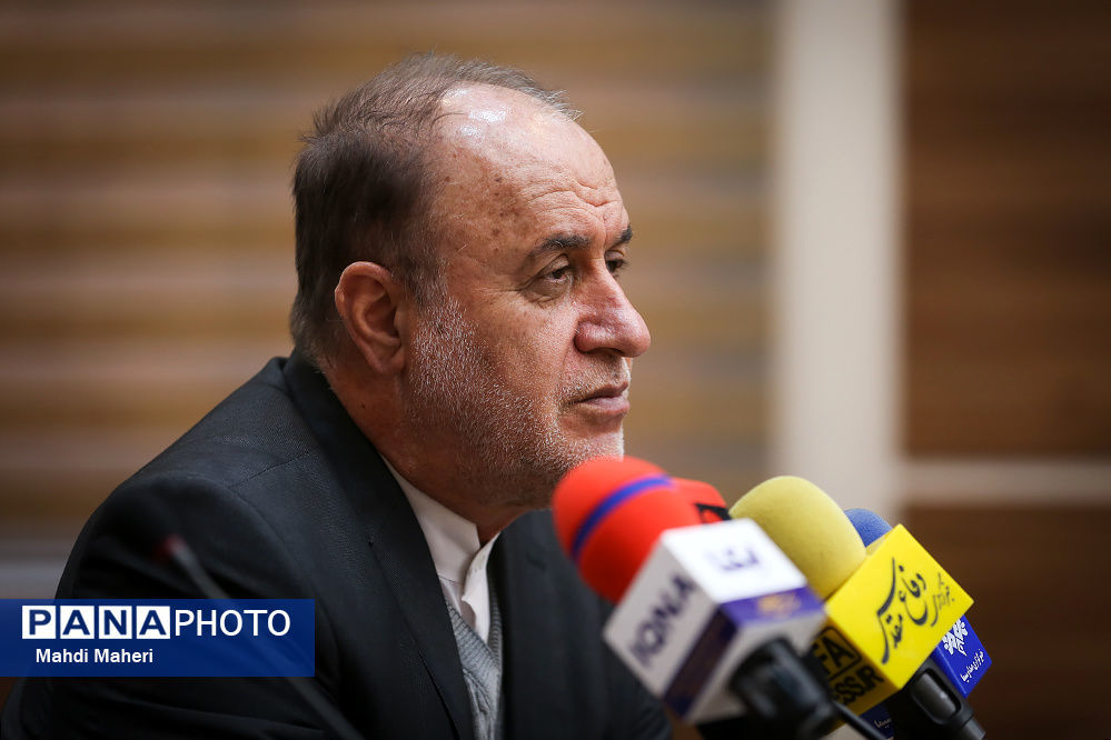 حاجی بابایی رئیس‌ ستاد مرکزی دهه‌ فجر شد