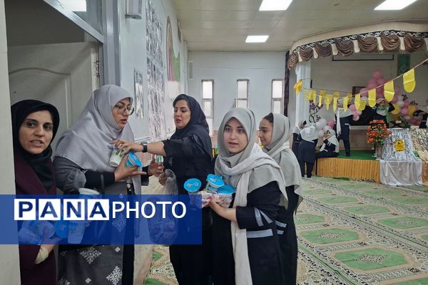 شوق انتظار دیدار منجی عالم بشریت در قلب‌های دانش‌آموزان زینبیه۲