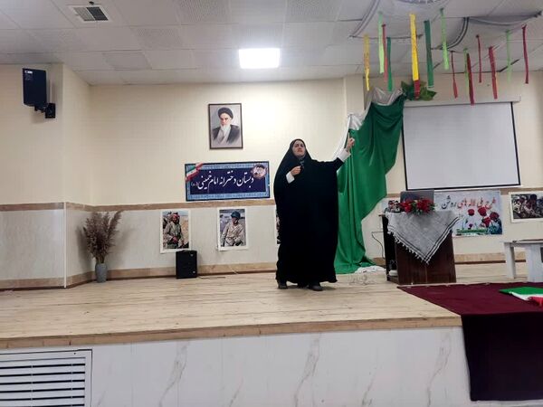برگزاری طرح ملی لاله‌های روشن در دبستان دخترانه امام خمینی 2 