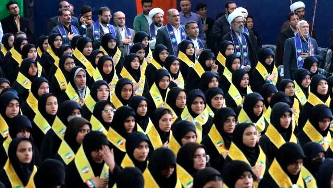 دانش‌آموزان یاور مقاومت در برابر بزرگترین ظالم یعنی رژیم صهیونیستی می‌ایستند