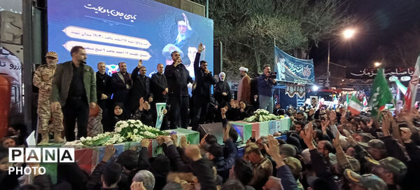 وداع مردم شریف عزدار شهرستان با دو شهید جنگ صهیونیستی 