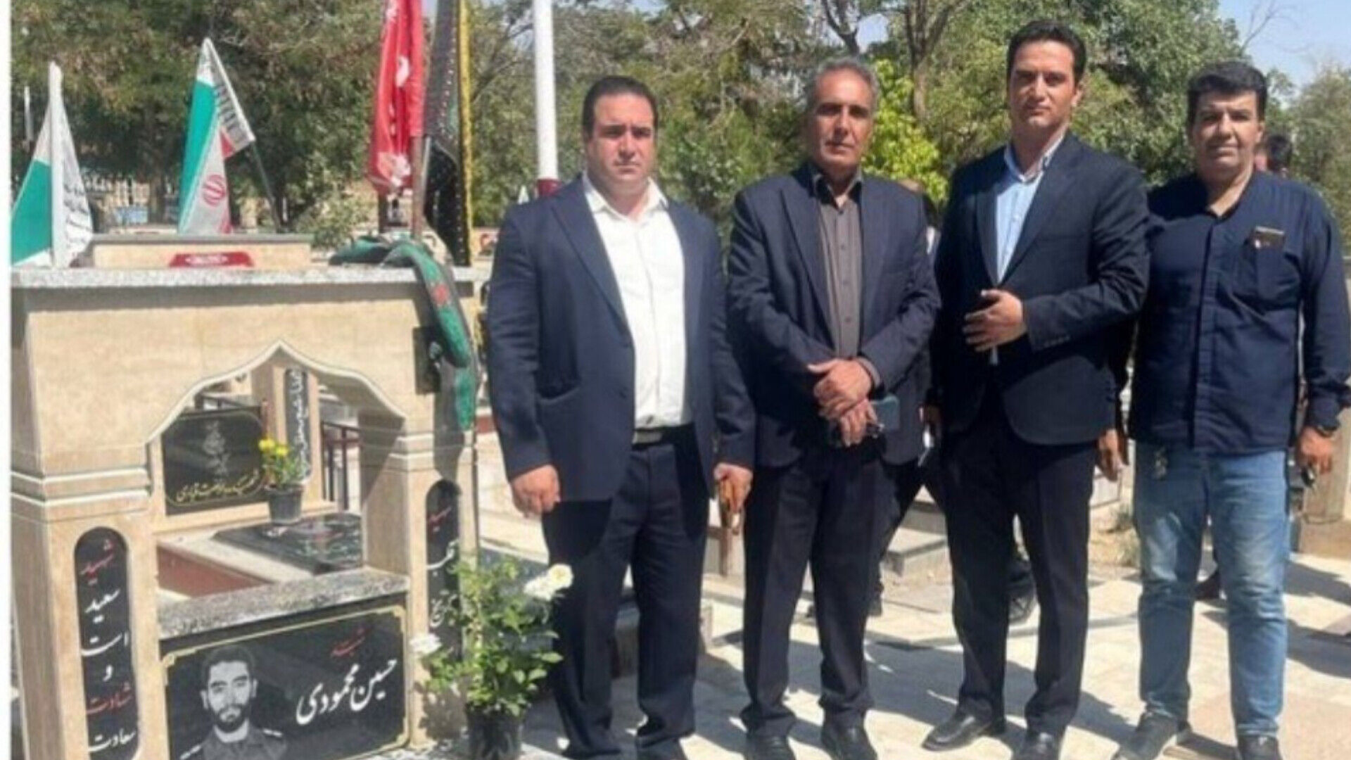 تجدید میثاق مسئولان نورآباد لرستان با آرمان‌های شهدا در هفته دولت