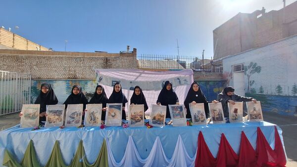 جشن دهه فجر در آموزشگاه مرحوم پاکدل خلیل آباد
