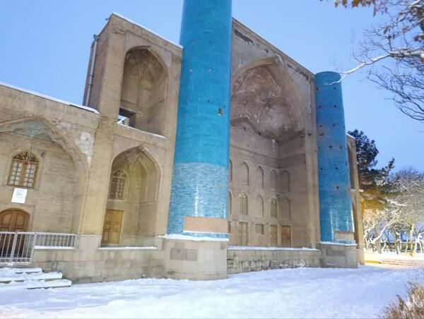 لباس زیبای برفی بر تَن اهر