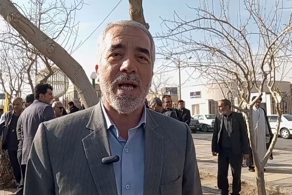 حضور دانش‌آموزان در صحنه های دفاع از ارزش ها نشان دهنده وفاداری آنان به انقلاب است