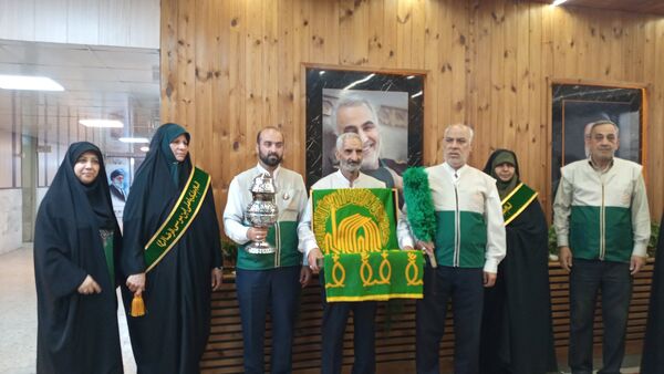 حضور خادمین حرم مطهر امام رضا (ع) به‌مناسبت دهه کرامت و هفته معلم در اداره آموزش و پرورش منطقه ۱۹