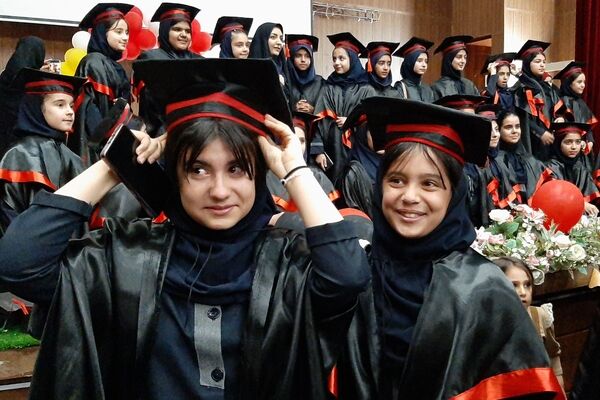 جشن فارغ‌التحصیلی مدرسه شهید جواهری۲ 
