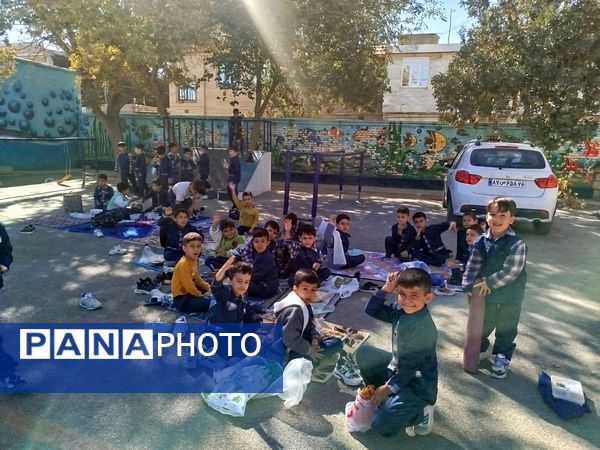 صبحانه سلامت در مدرسه مبین شهرستان شیروان