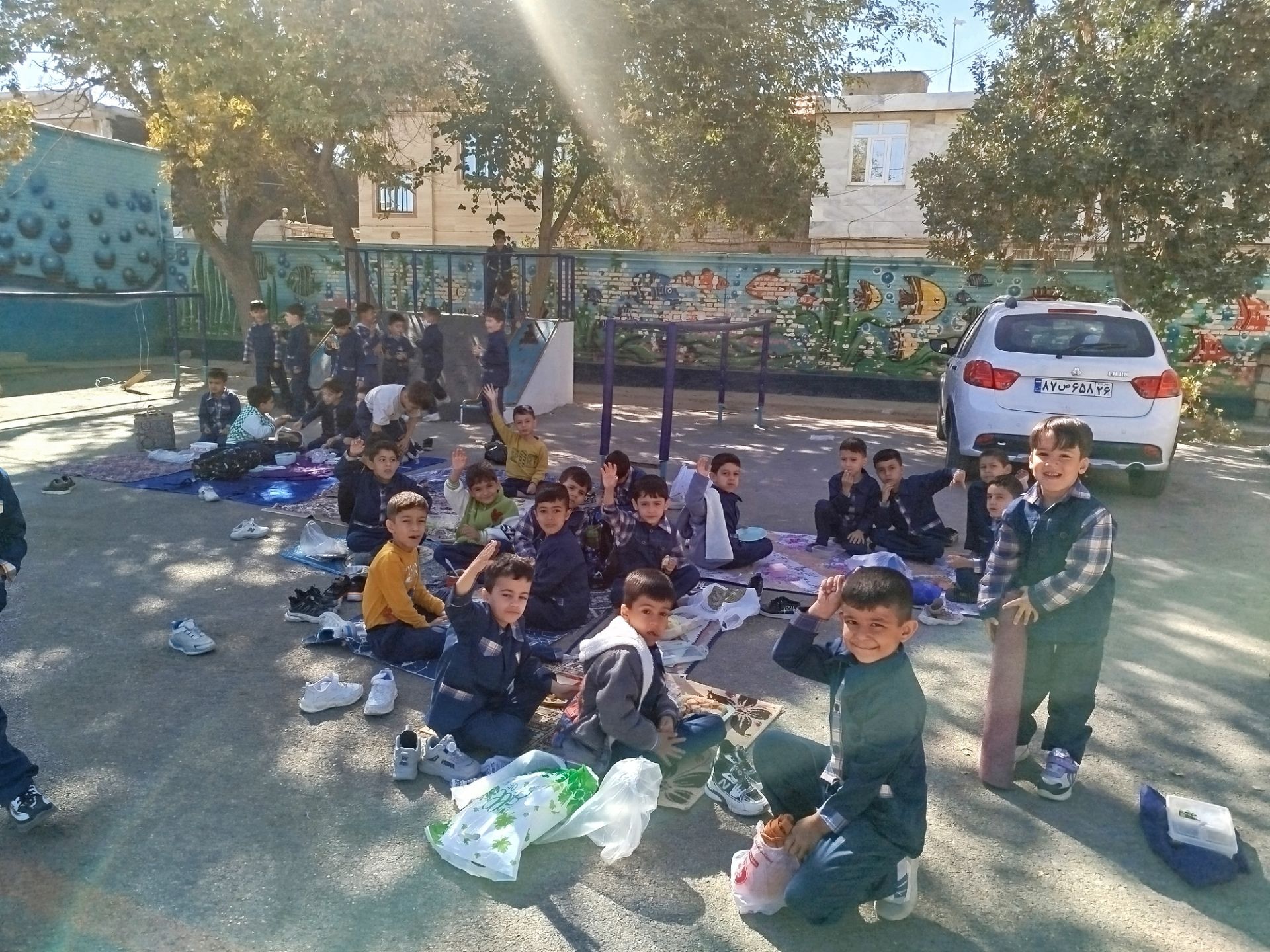 صبحانه سلامت در مدرسه مبین شهرستان شیروان
