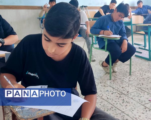 آغاز امتحانات نوبت دوم در دبیرستان ابوریحان ۲