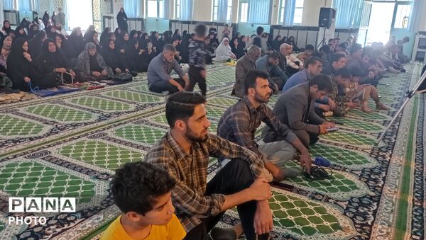 نماز جمعه پاتاوه ؛ میعادگاه عبادت و سیاست
