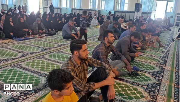 نماز جمعه پاتاوه ؛ میعادگاه عبادت و سیاست