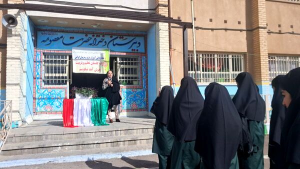 «جشن جوانه‌ها» در دبیرستان حضرت معصومه شهرستان فیروزکوه