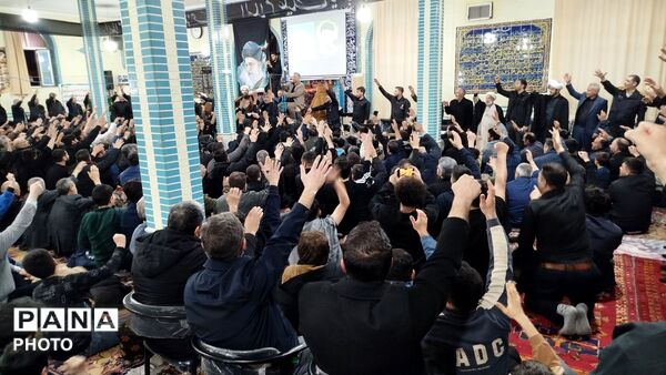 مراسم بزرگداشت رهبر شهید امت در هوراند